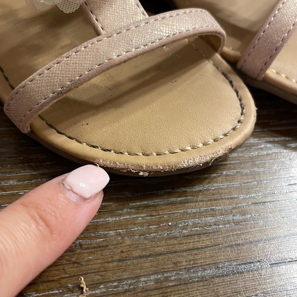 EUC Girls Sandals